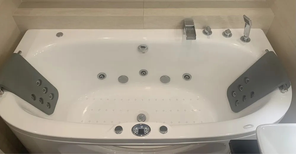 Luksusowe wanny z hydromasażem Victory Spa - poznaj modele i ceny