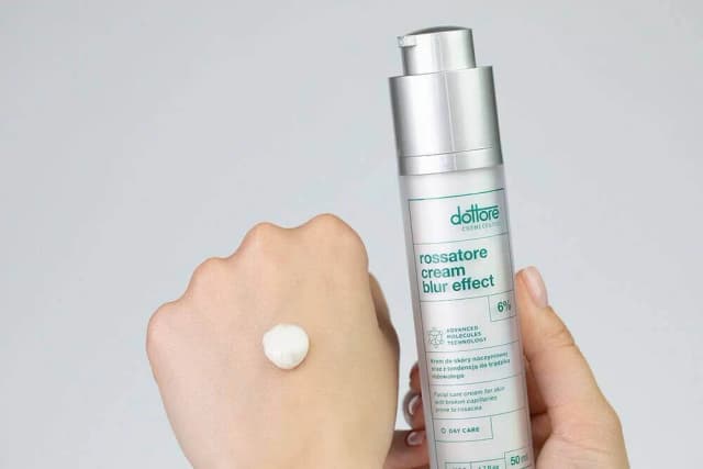 Jaki krem do cery naczynkowej? Odkryj skuteczne składniki i porady