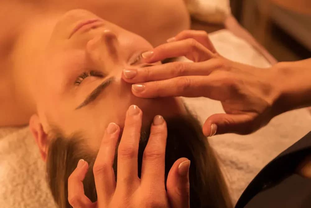 Masaż transbukalny jak często? Odkryj idealną częstotliwość zabiegów